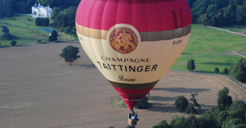 champagne taittinger pierre-emmanuel président république france 2017 mongolfière