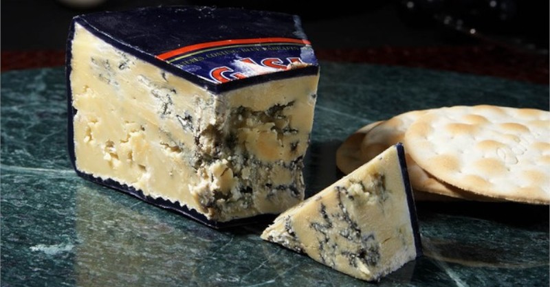 wine blog fine wines oenology food pairing roquefort blue cheese