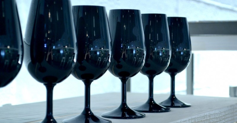 Blog vin Beaux-Vins accessoires winelover verres noirs degustation oenologie